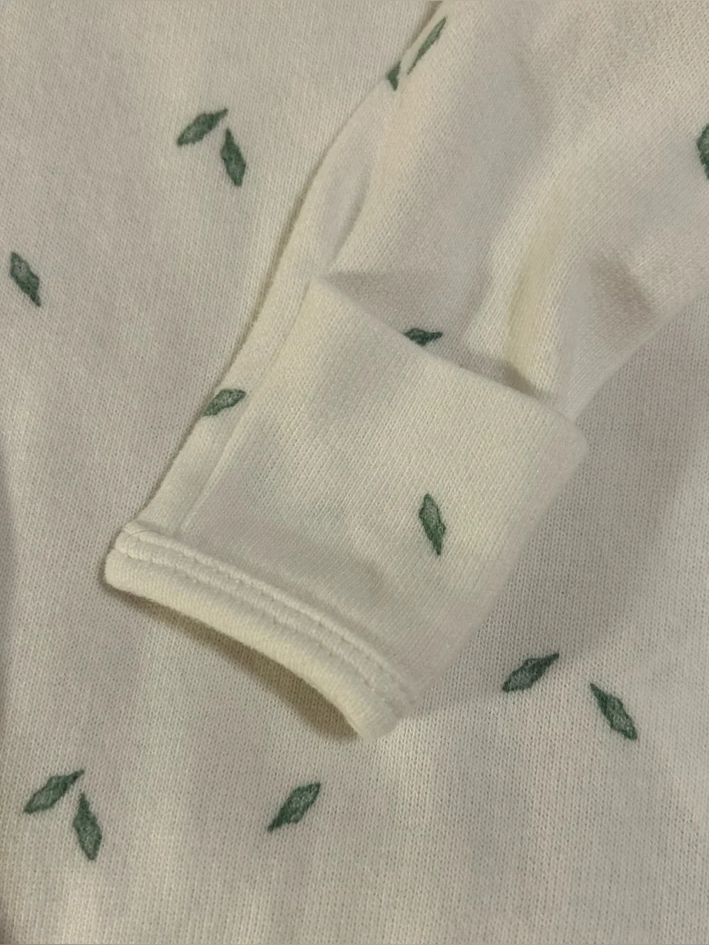 Carter Newborn Sleeper lot of 2. Zip Up Footed and Mitted Sleepsack